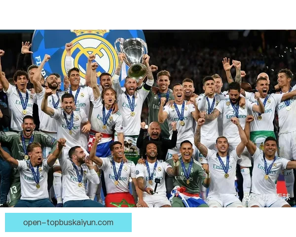 西甲皇马与巴萨对决前瞻：两队状态对比及竞争力分析